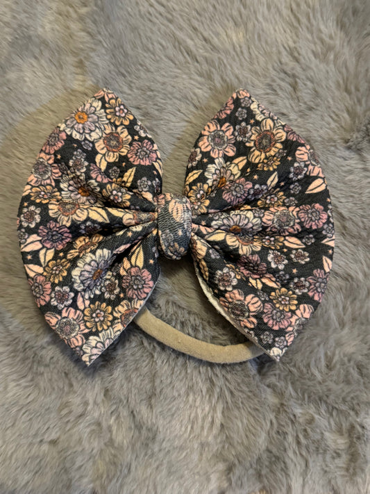 Floral Twilight Bow 5in