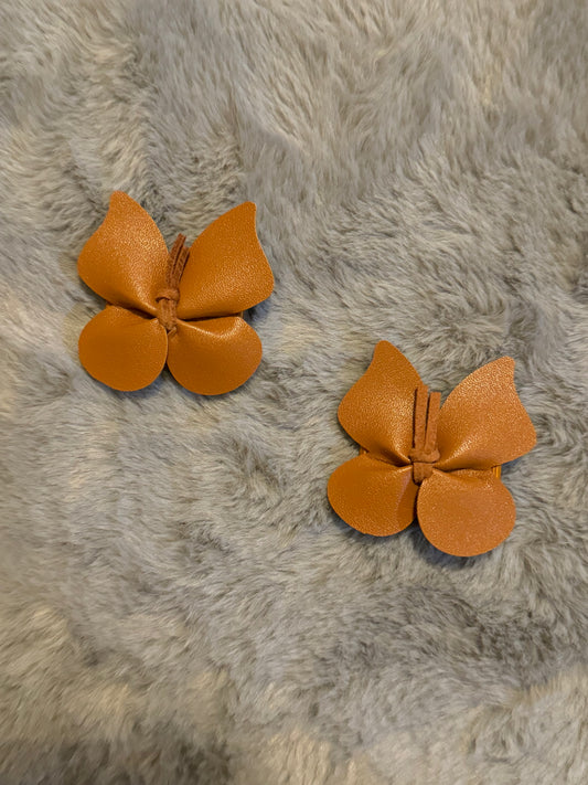 Leather Flutter Piggie Bows (Medium Brown)