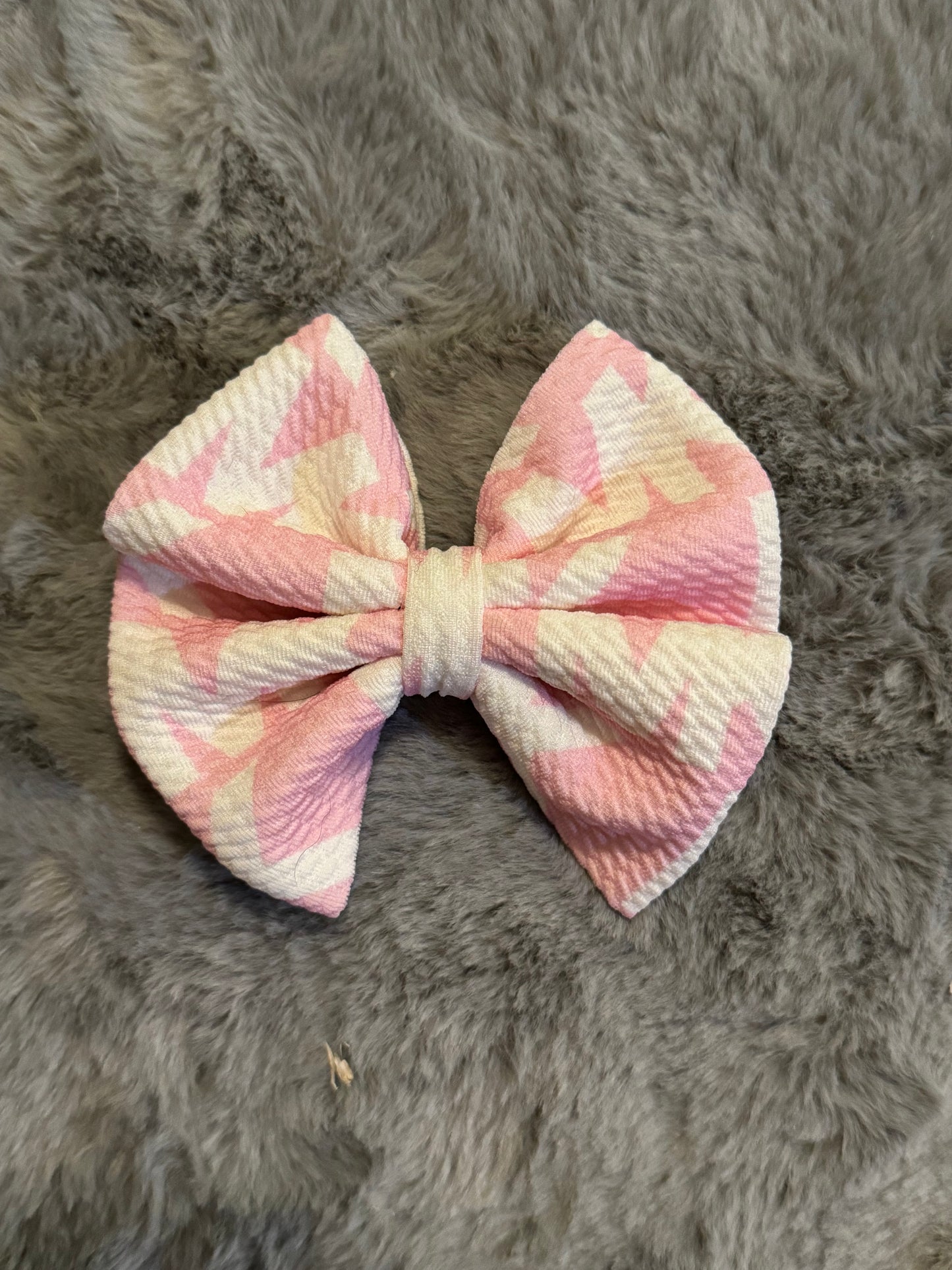 MK Blush Bow 4in